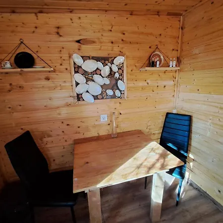 Lelek Lak Fahaz * Debrecen